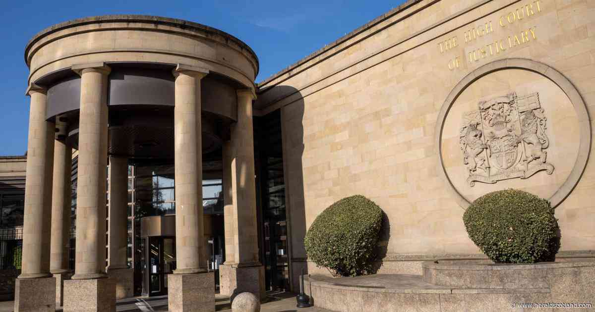 Men who posed as bank staff to defraud pensioners to be sentenced in November