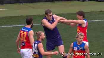 Scuffle ensues after Cox bumps Lions star