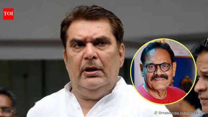 Raza Murad SLAMS stars skipping at Mushtaq Khan’s funeral