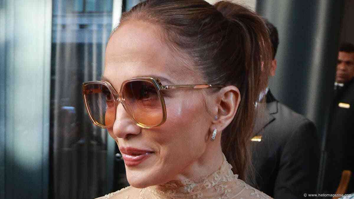 Jennifer Lopez is an off-duty vixen in seductive 'naked top'