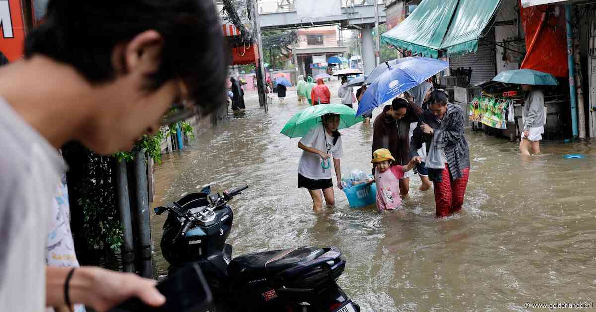 Overstromingsramp in Bangkok door aanhoudende regen: straten nog dagenlang onder water