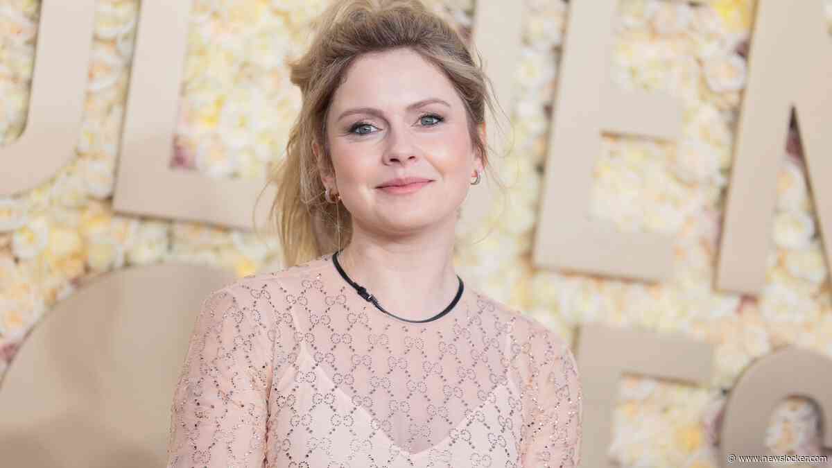 Ghosts-actrice Rose McIver verwelkomt tweede kind