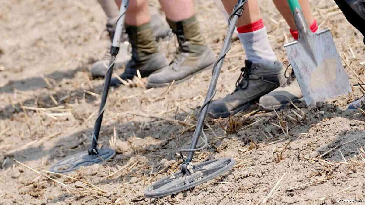 Elfjährige entdeckt historischen Fund nach zehn Minuten: Darf sie ihn behalten? – Schatzgesetz entscheidet
