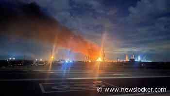 LIVE | Brand en explosies bij Russische olieraffinaderij na nachtelijke aanvallen