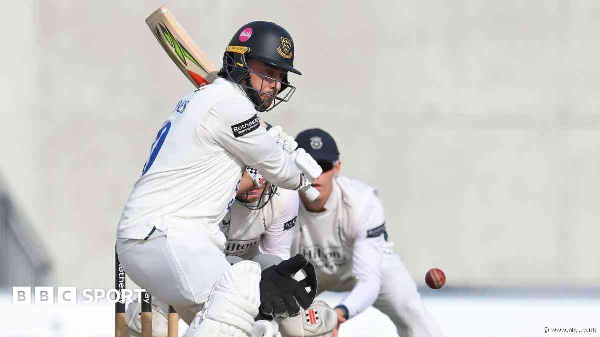 Sussex in dominant position against Hampshire