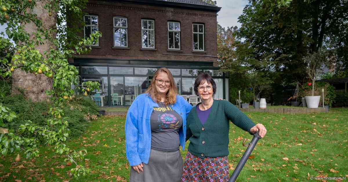 Astrid (68) woont al 15 jaar op zolder bij haar zorgcliënten, nu zoekt ze een nieuwe kartrekker