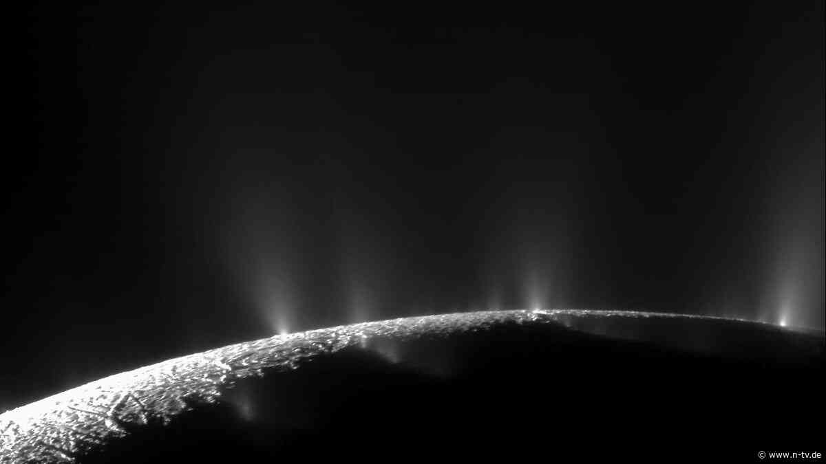 Einzeller-Experiment geglückt: Bedingungen für Leben auf Saturn-Eismond günstiger als angenommen