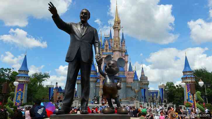 UCF Knights unveil incredibly on-brand helmet sponsorship deal with Walt Disney World