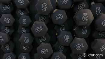 Strength training shrinks fat cells before weight loss: Study