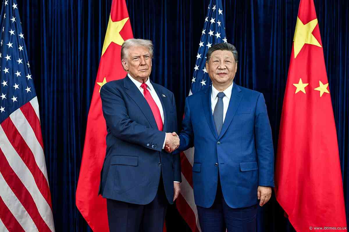 'Naughty Schoolboy' Donald Trump 'Wasn't Trying To Dominate' Xi Jinping, Body Language Expert Claims
