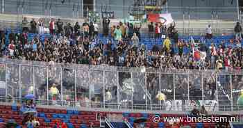 UEFA straft Feyenoord voor racisme en bekergooien bij Barcelona