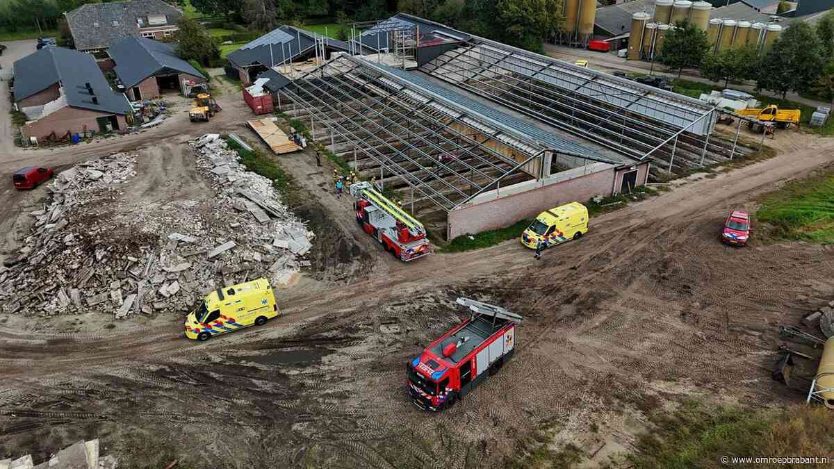 Man valt van dak in Boxtel en belandt in put: zwaargewond naar ziekenhuis