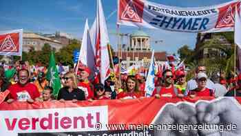 Zehntausende demonstrieren für den Sozialstaat