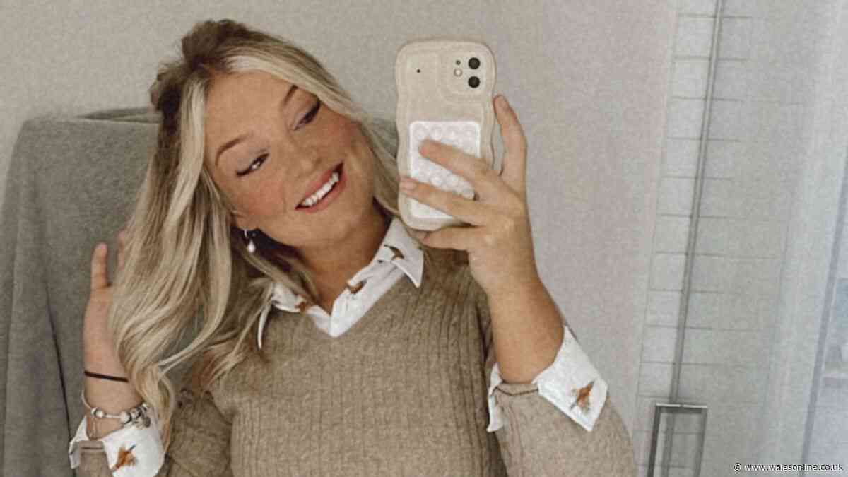 Harriet Cowan looks 'stunning as always' as she shows glimpse of 'working ground'