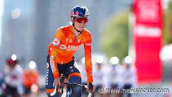LIVE WK wielrennen | Demi Vollering gaat voor goud in wegrace, kopgroepje verliest langzaam voorsprong
