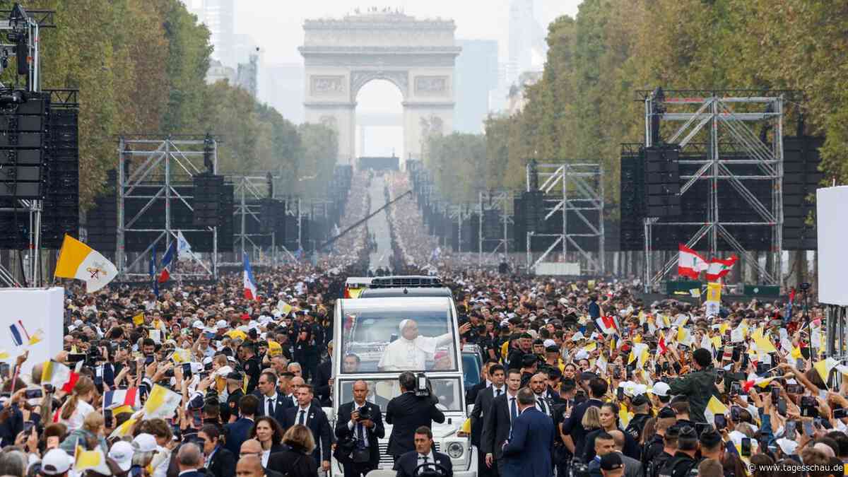 Papst Leo XIV. feiert Messe mit 700.000 Menschen in Paris