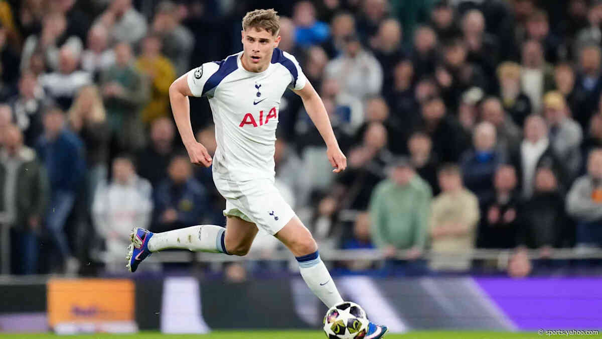 Report: Liverpool and Man United in the race to sign Premier League defender