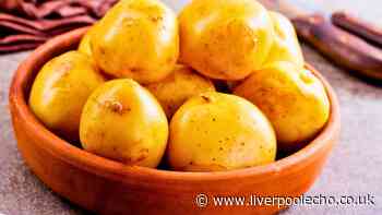 Potatoes can last longer without sprouting when kept next to 1 common kitchen staple
