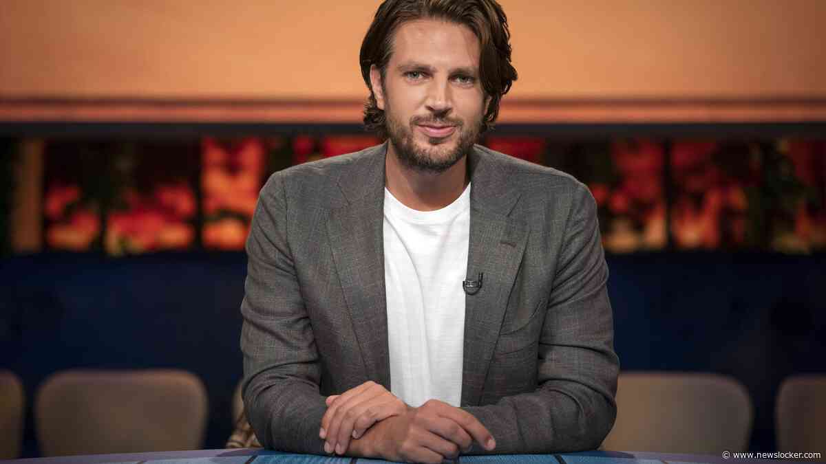 Frits Barend geeft tips aan Renze na moeizame start talkshow: ’We hebben met onze poten in de modder gestaan’