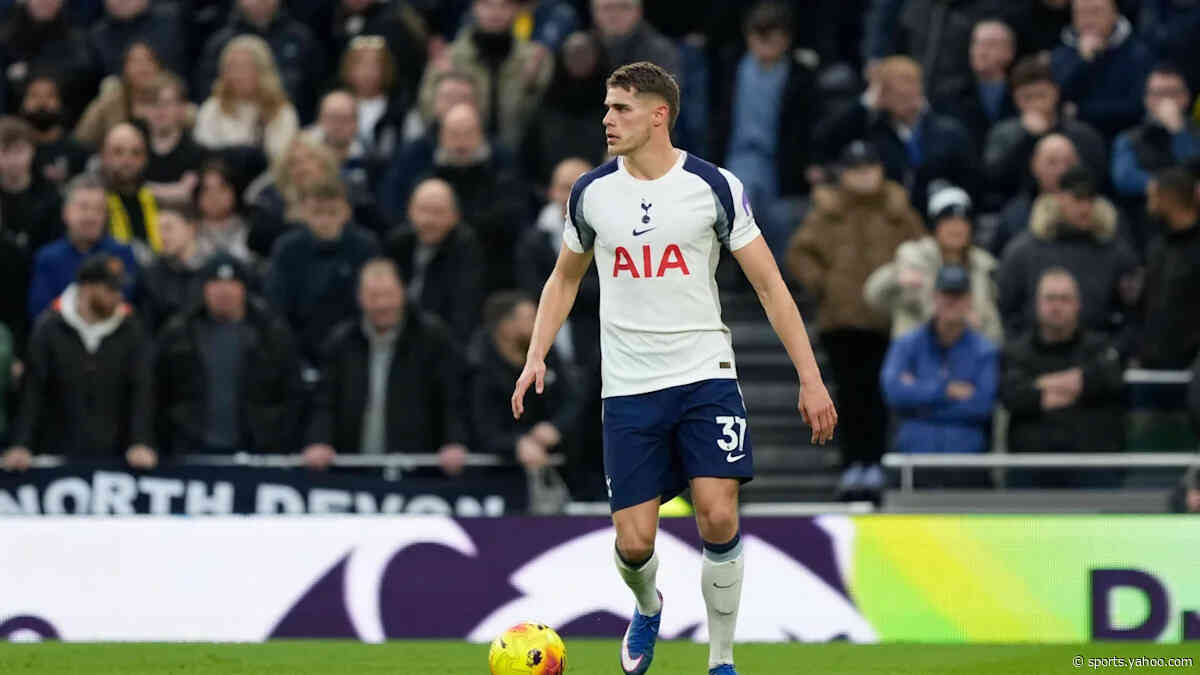 Report: Liverpool set to battle Man United in the race for Premier League star