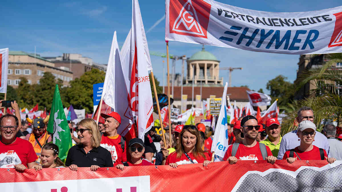175.000 Menschen demonstrieren deutschlandweit gegen Sozialabbau