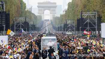 Papst Leo XIV. feiert Messe mit 800.000 Menschen in Paris