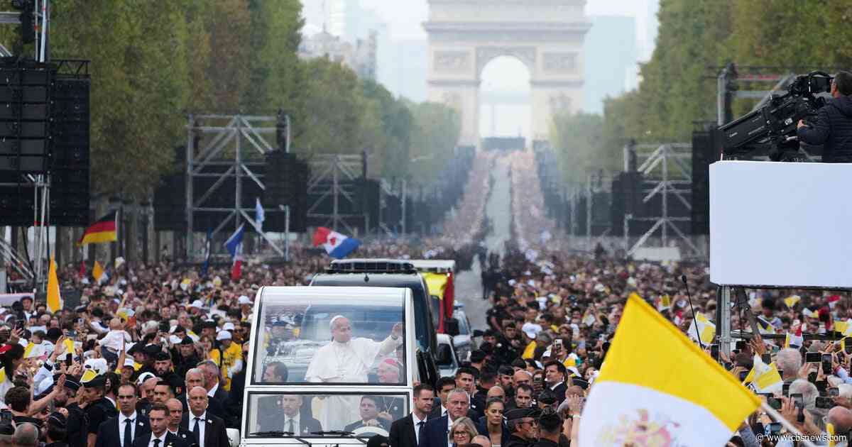 Massive crowd of worshippers in France attend Mass during Pope Leo visit