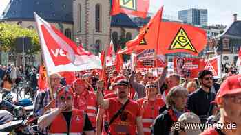 175.000 Menschen auf der Straße: Gewerkschaften machen bei Großprotest Front gegen Reformpläne