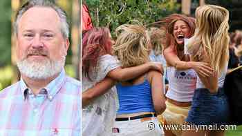 College professor who resolved to end the loneliness epidemic crippling his students reveals secret to building friendships