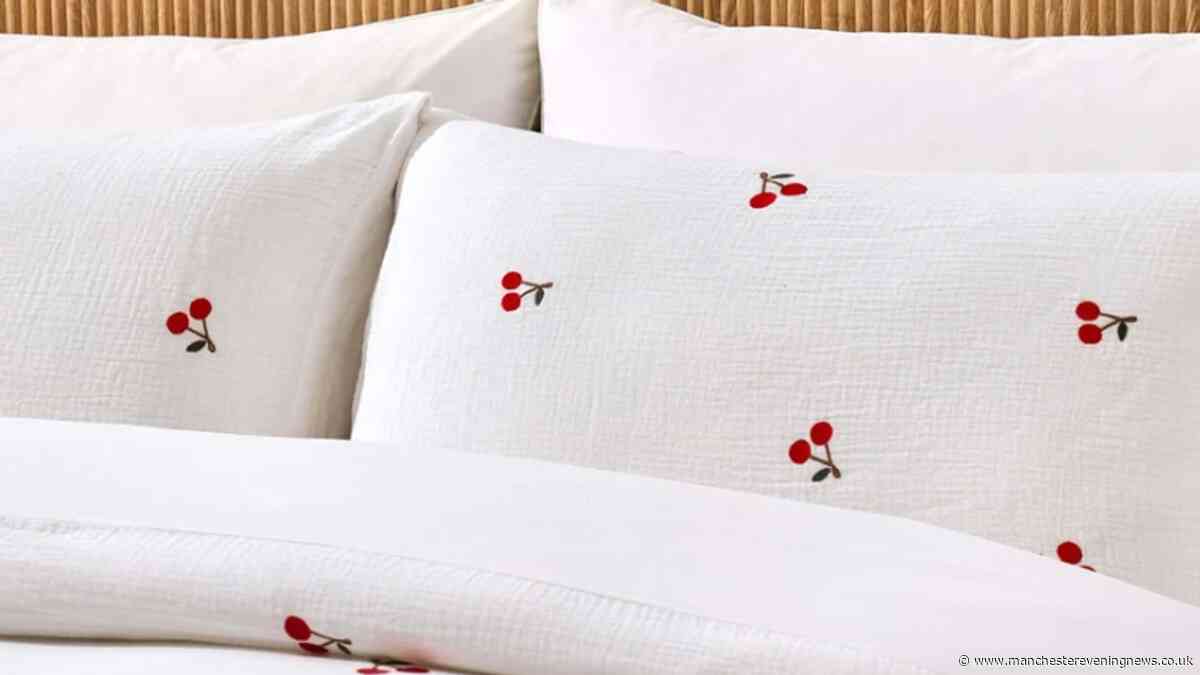 Dusk's prettiest duvet set reduced to £33 'makes me smile whenever I go into my room'