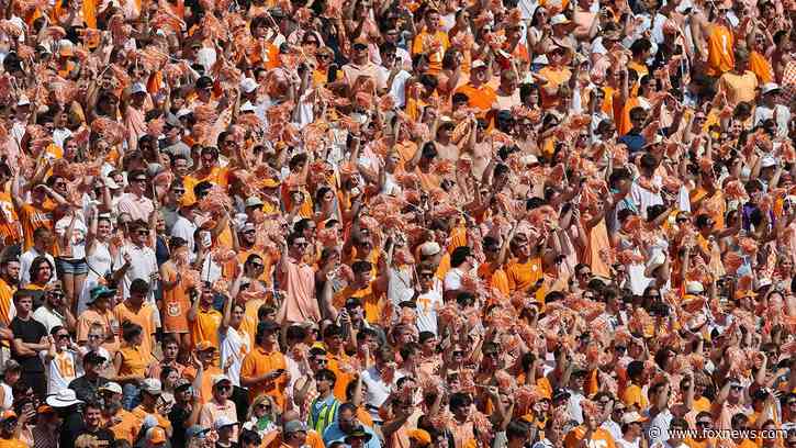 SEC crowd greets Trump with massive cheers ahead of Tennessee-Texas showdown