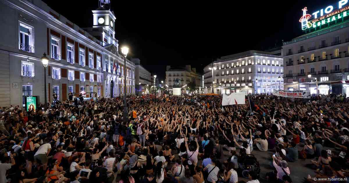 Tienduizenden de straat op in Madrid na uithuisplaatsing van bejaarde vrouw: ‘We raken onze huizen kwijt’