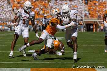No. 1 Texas survives late Tennessee rally, escapes Neyland with 20-17 win