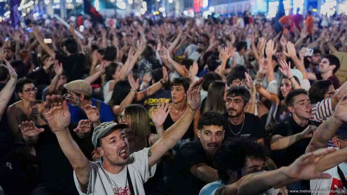 Riesen-Protest gegen Zwangsräumung einer Rentnerin in Madrid