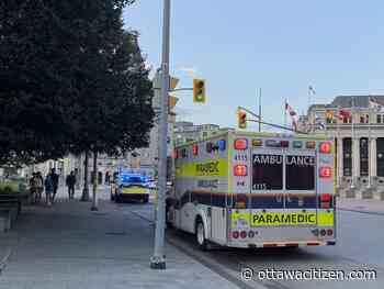 Pedestrian struck by vehicle in south-end Ottawa