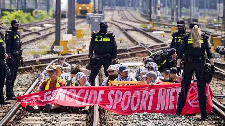 Bijna 50.000 treinreizigers hadden last van spoorbezetting Utrecht CS door XR