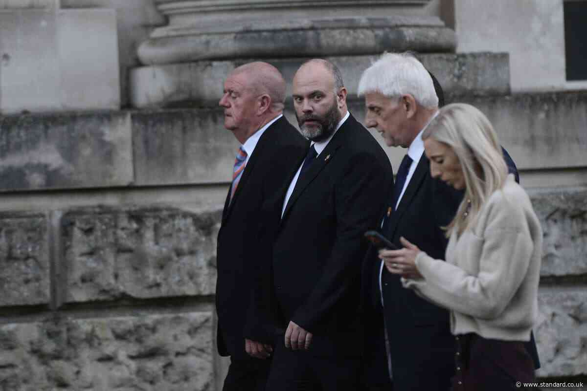 Appeal court overturns ban on Orange Order Garvaghy Road march