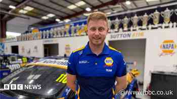 Touring car driver hopes for record fifth title