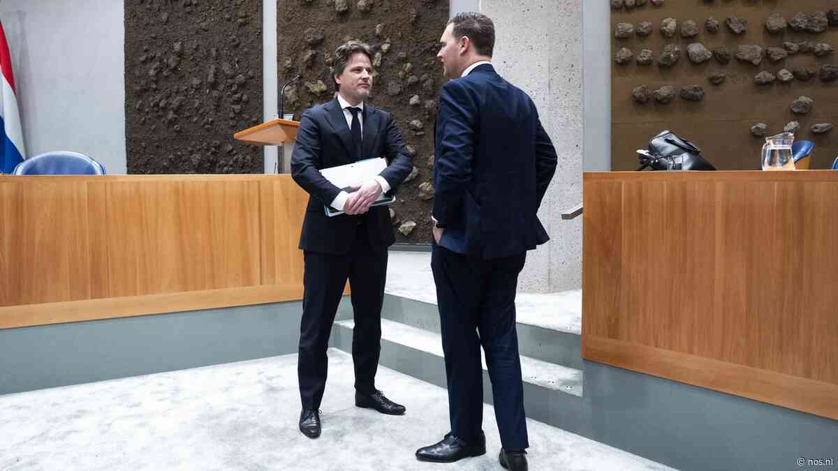 Minderheidskabinet spreekt met oppositie over 'nieuw, aantrekkelijk aanbod'