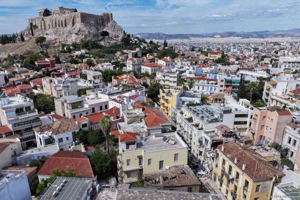 4 American tourists among 6 dead after explosion destroys building in Athens
