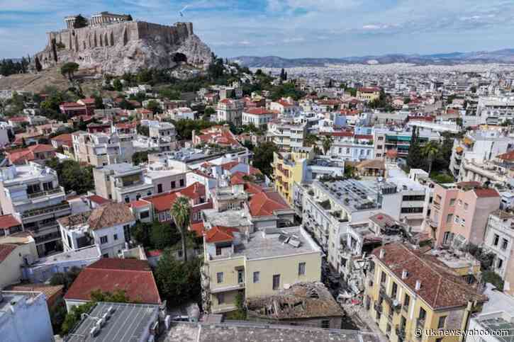 4 American tourists among 6 dead after explosion destroys building in Athens