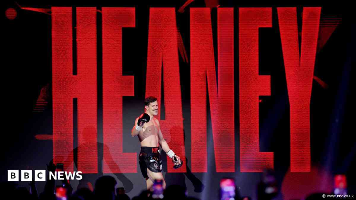 Final bell for boxer Heaney's ring career