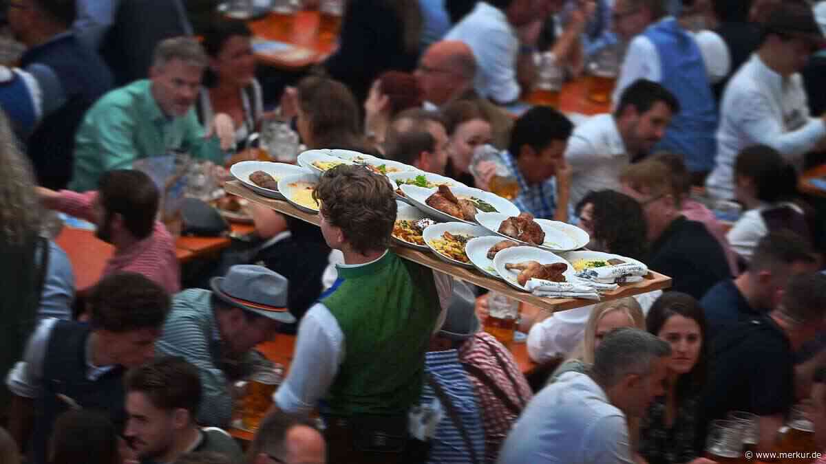Einblicke, die mächtig verwundern: Was Wiesn-Bedienungen 2026 vom Oktoberfest berichten