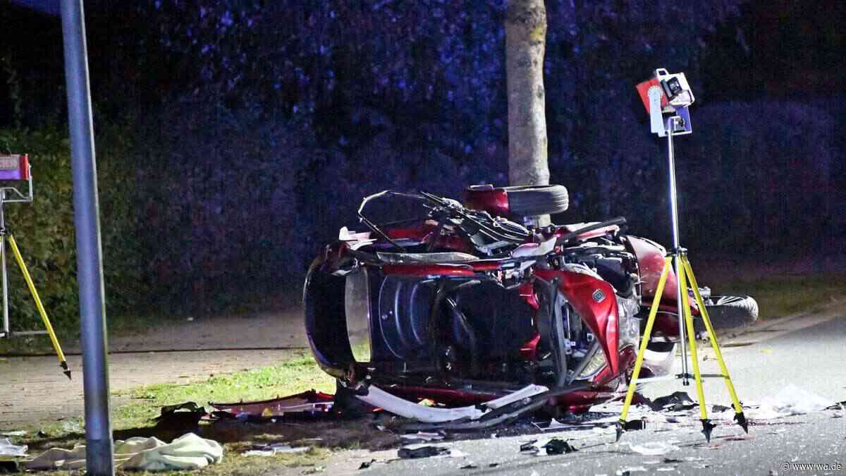 Jugendliche nach Unfall in Lebensgefahr – Kraftrad erfasst Passanten auf Gehweg