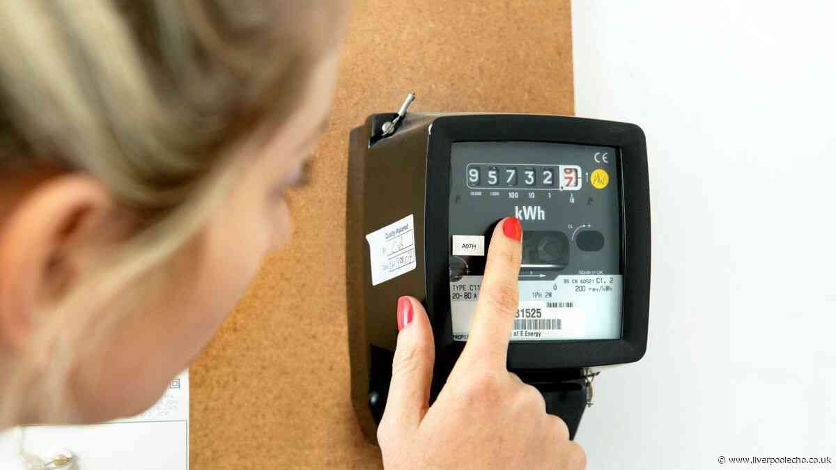 Uswitch says 'take photo' by October 1 to 'avoid paying higher prices'