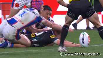 Smith storms over on stroke of half time