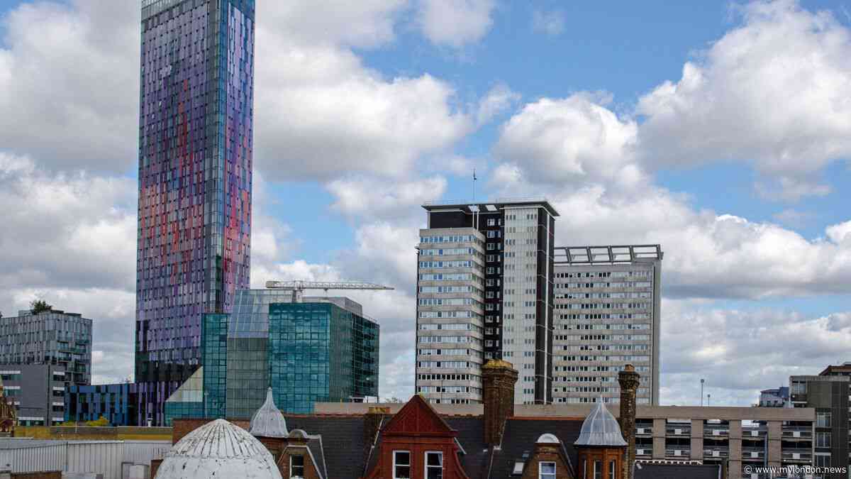 The clue in Croydon's skyline that explains how the town got its name