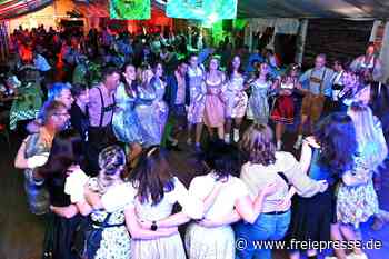 Oktoberfest in Königshain: Die Bilder zur großen Party im Dorf bei Mittweida