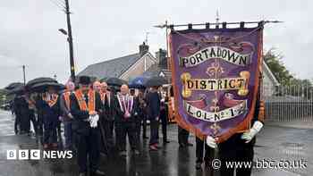 Protesters blocking Garvaghy Road ahead of Orange Order march