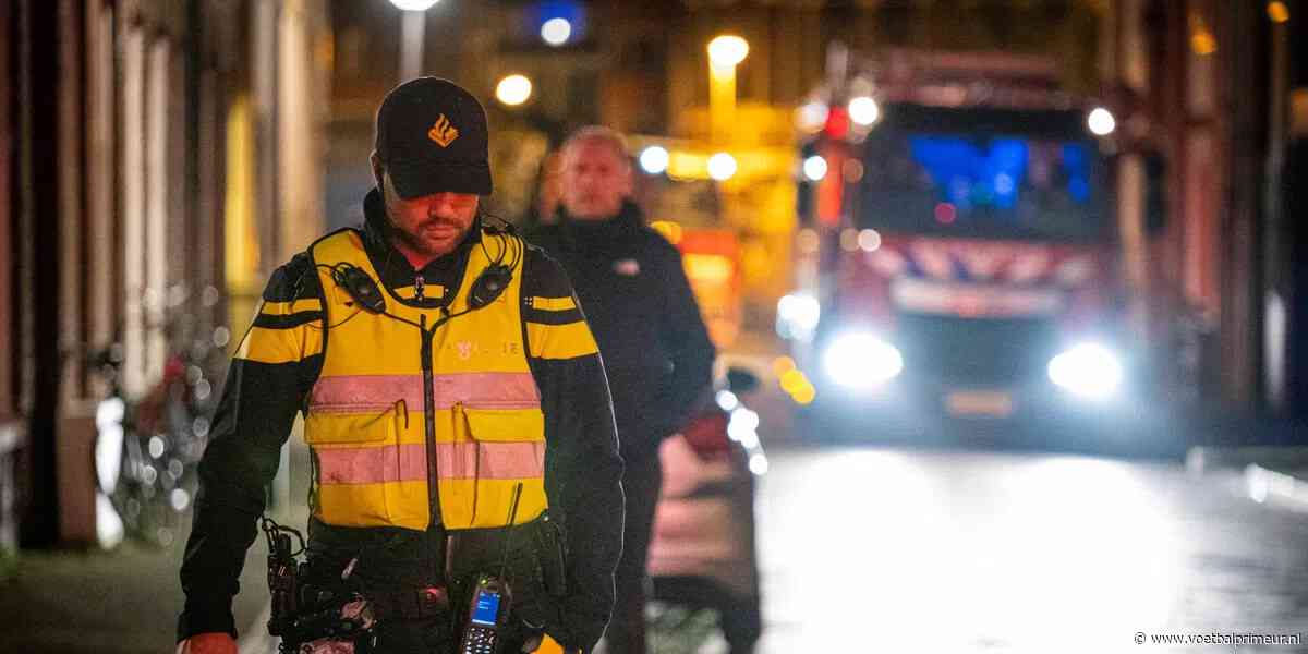 Politie grijpt in na grote vechtpartij met tientallen voetbalfans in Eindhoven